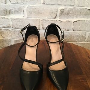 Kelly & Katie ankle strap 3.5 inch heel size 8